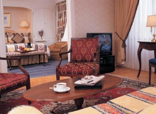 Sutton Place Hotel Toronto Rum bild